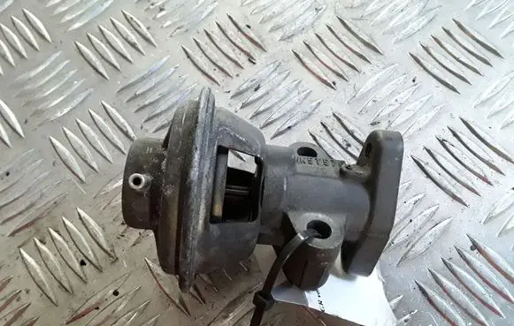 Ford Ranger EGR valve K5T576