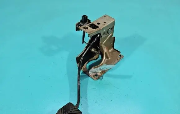 Fiat Freemont Pedal assembly 04581589AB IMPRK1560066