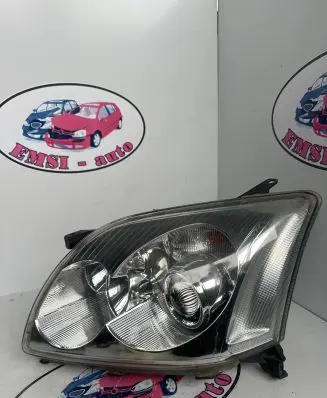 Toyota Avensis T250 Headlight/headlamp 20A369L