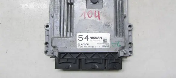 Nissan Qashqai Engine control unit/module 0281033886