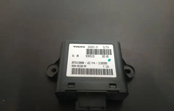 Volvo V70 Fuel injection pump control unit/module EAS32101 09753150800