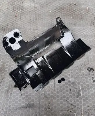 Audi A4 S4 B6 8E 8H Oil breather separator 06B103623C