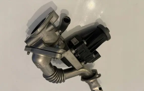 Peugeot Expert EGR valve BK2Q9D475CC