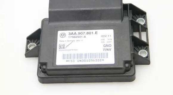 Volkswagen PASSAT B7 Hand brake control module 3AA907801E