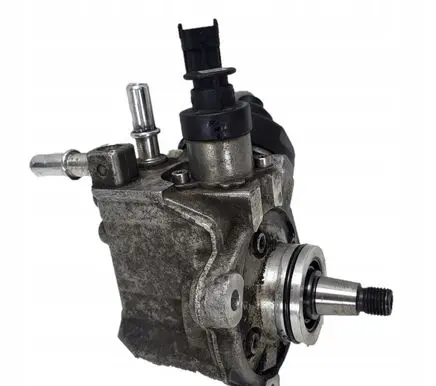 Hyundai i40 Fuel injection high pressure pump 0445010596 33100-2A600