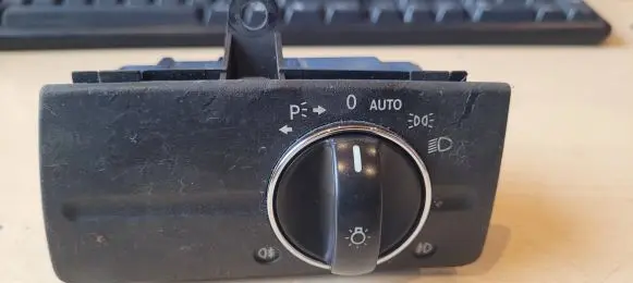 Mercedes-Benz E W211 Light switch 2115450804 04056095