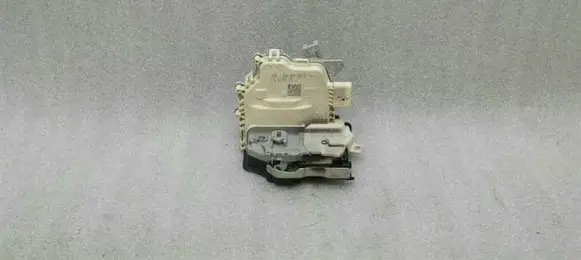 Audi A4 S4 B8 8K Rear door lock 8K0839016C