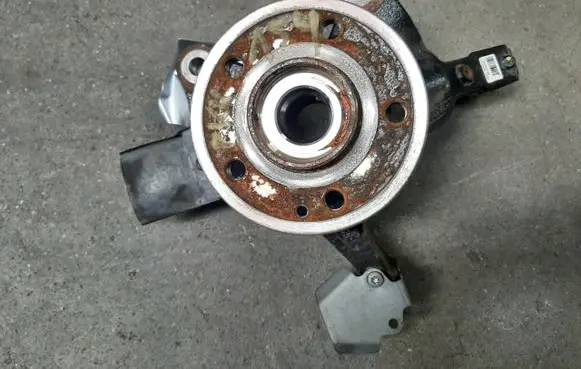 Mercedes-Benz 300 SL W198 Front wheel hub spindle knuckle A4473307300