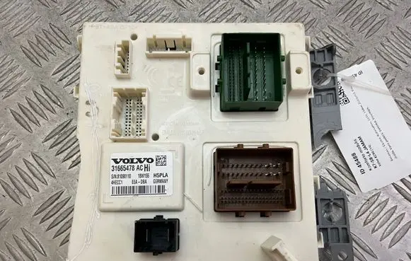 Volvo XC90 Comfort/convenience module 31665478 31665478AC