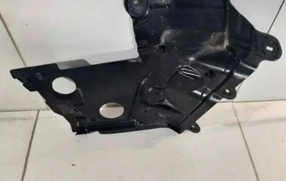 Mercedes-Benz EQC Other engine bay part A2536209900 A2936980200 4013230D