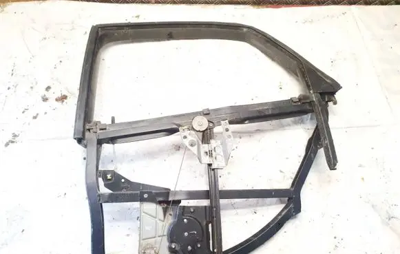 Audi A4 S4 B5 8D Rear door window/glass frame 839753