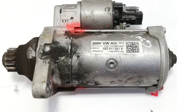 Volkswagen Polo VI Starter motor 02Z911021K