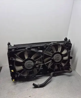 Toyota Prius (XW50) Radiator set 4221356021 3731