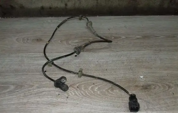 Volvo S80 ABS rear brake sensor 9496961