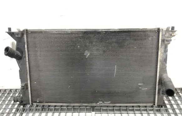 Mazda 5 Coolant radiator