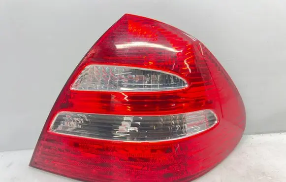 Mercedes-Benz E W211 Rear/tail lights A2118200464