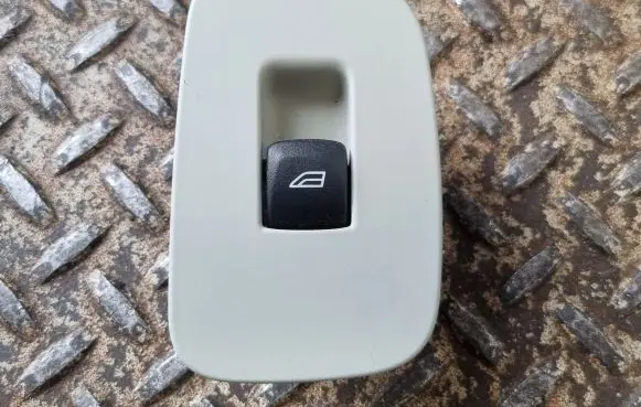 Volvo XC60 Electric window control switch 31446253