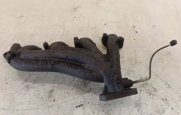 Mercedes-Benz A W169 Exhaust manifold A640142001
