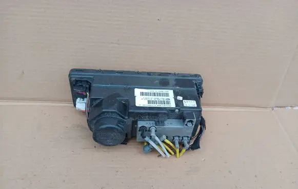 Mercedes-Benz E W210 Central locking vacuum pump 2108001348 00782824