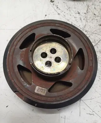 BMW 2 F45 Crankshaft pulley 8584913
