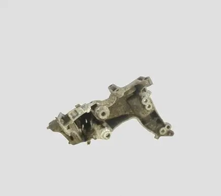 Peugeot 407 Engine mounting bracket 9659200880