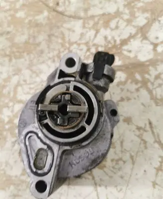 Citroen Berlingo Vacuum pump D1562A