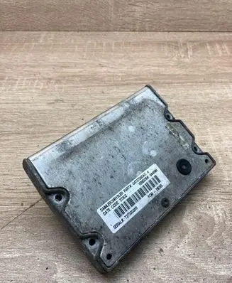 Chrysler Voyager Fuse module 04727080AC