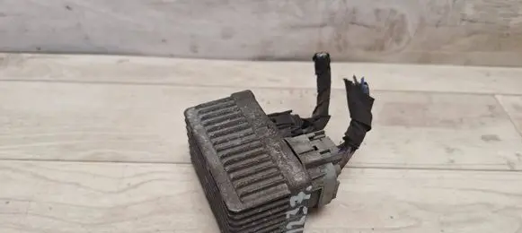 Opel Insignia A Glow plug pre-heat relay 55574293