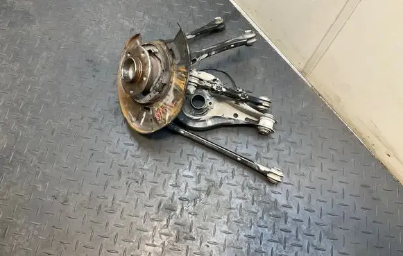 BMW 3 F30 F35 F31 Rear wheel hub spindle/knuckle 6792523