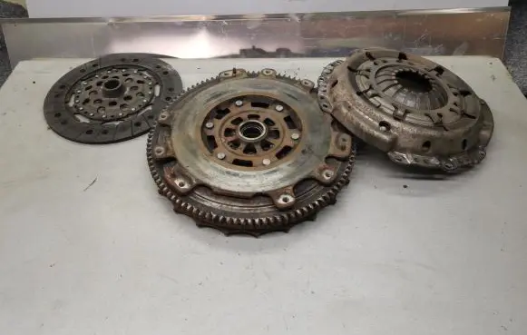 Nissan X-Trail T30 Clutch set kit 30100AU600
