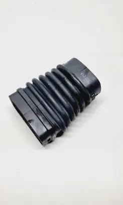 Nissan Qashqai J12 Air intake duct part 165766UM2A