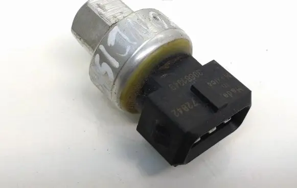 Air conditioning (A/C) pressure sensor