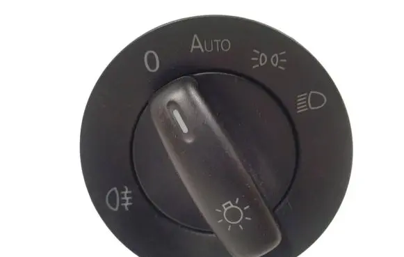 Volkswagen Golf V Light switch 1K0941431AR