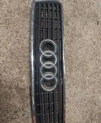 Audi A6 S6 C5 4B Front grill