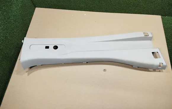 Renault Trafic III (X82) (B) pillar trim (top) 769135169R 93868214 769134991R