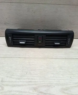 BMW 1 F20 F21 Dash center air vent grill 9207116 507892