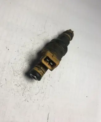 BMW 7 E32 Fuel injector 0280150714
