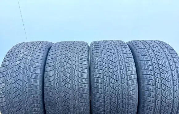 Mercedes-Benz GL X166 R21 winter tire 29540R21 Pirelli Scorpion