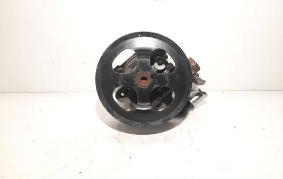 Mitsubishi Outlander Power steering pump