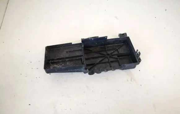 Volkswagen Golf IV Fuse box cover 1j0937550