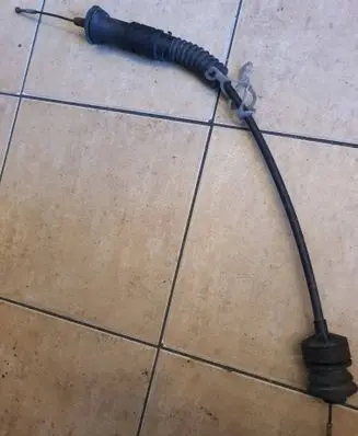 Volkswagen Golf I Clutch cable 1H1721365