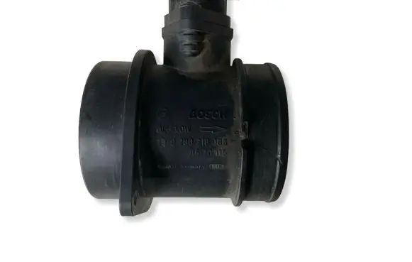 Volvo XC70 Mass air flow meter 8670115