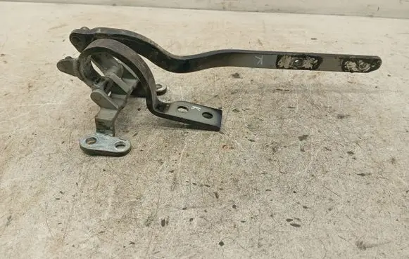 Porsche Cayenne (9PA) Tailgate/trunk/boot hinge 7L5827301D