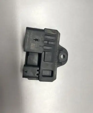BMW X3 F25 Glow plug pre-heat relay 8519472 851947202