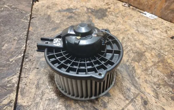 Mazda 2 Heater fan/blower GJ8AA024122 8940000