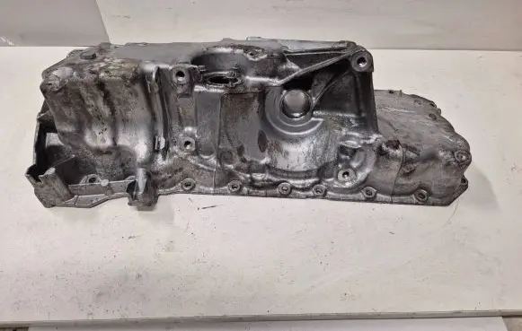 BMW 4 F32 F33 Oil sump 8595457 67698410 AC46000DF