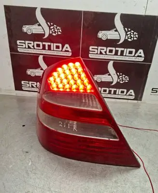 Mercedes-Benz E W211 Rear/tail lights A2118200564