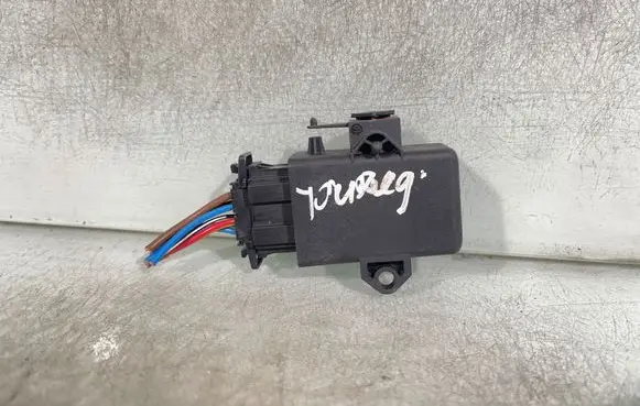 Volkswagen Touareg I Seat heating relay 1z0959772b