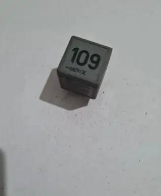 Volkswagen Transporter - Caravelle T5 Other relay 1J0906381A V23134B63X396