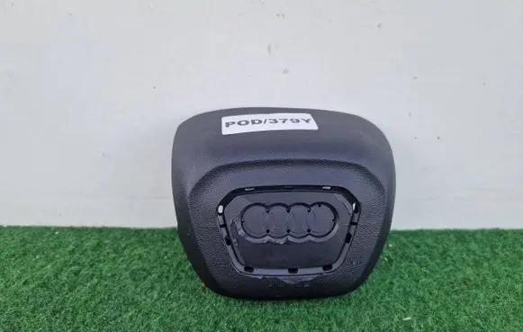 Audi A3 S3 8P Steering wheel airbag cover 62670230